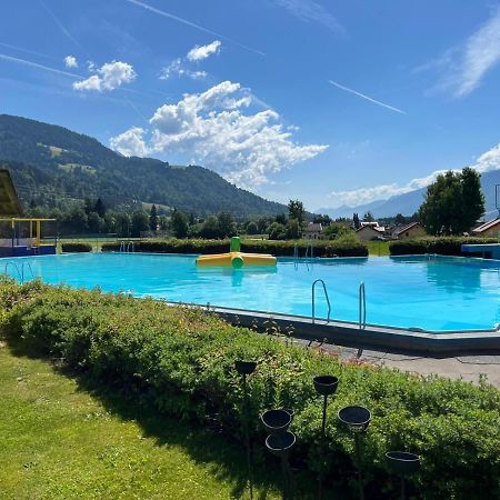 Sonnenchalet Mit Sauna Kotschach-Mauthen Exteriör bild