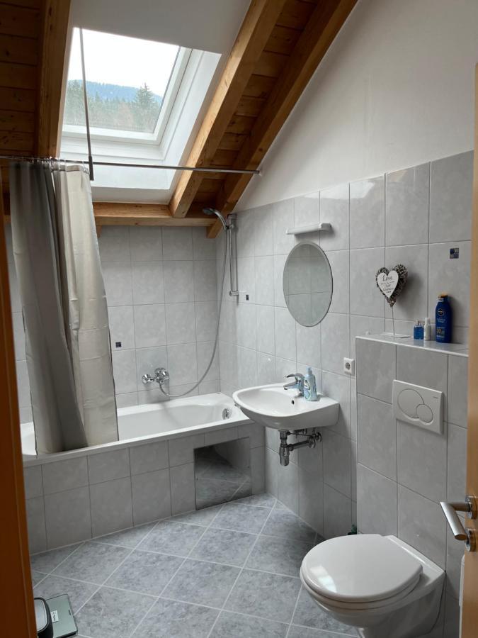 Sonnenchalet Mit Sauna Kotschach-Mauthen Exteriör bild
